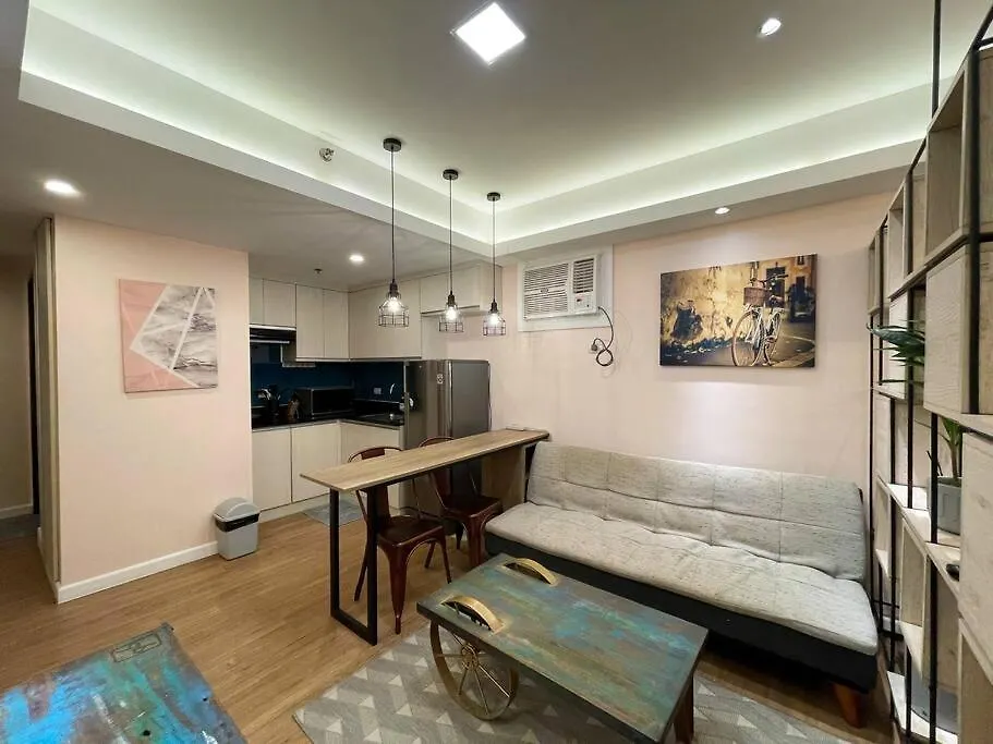 Contemporary Studio Unit At Abreeza With Free Parking Davao Apartment